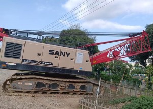 Guindaste sobre esteiras SANY 55t 2018 usado para venda