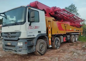 Bomba de concreto de caminhão de 62 m para equipamentos de construção usados